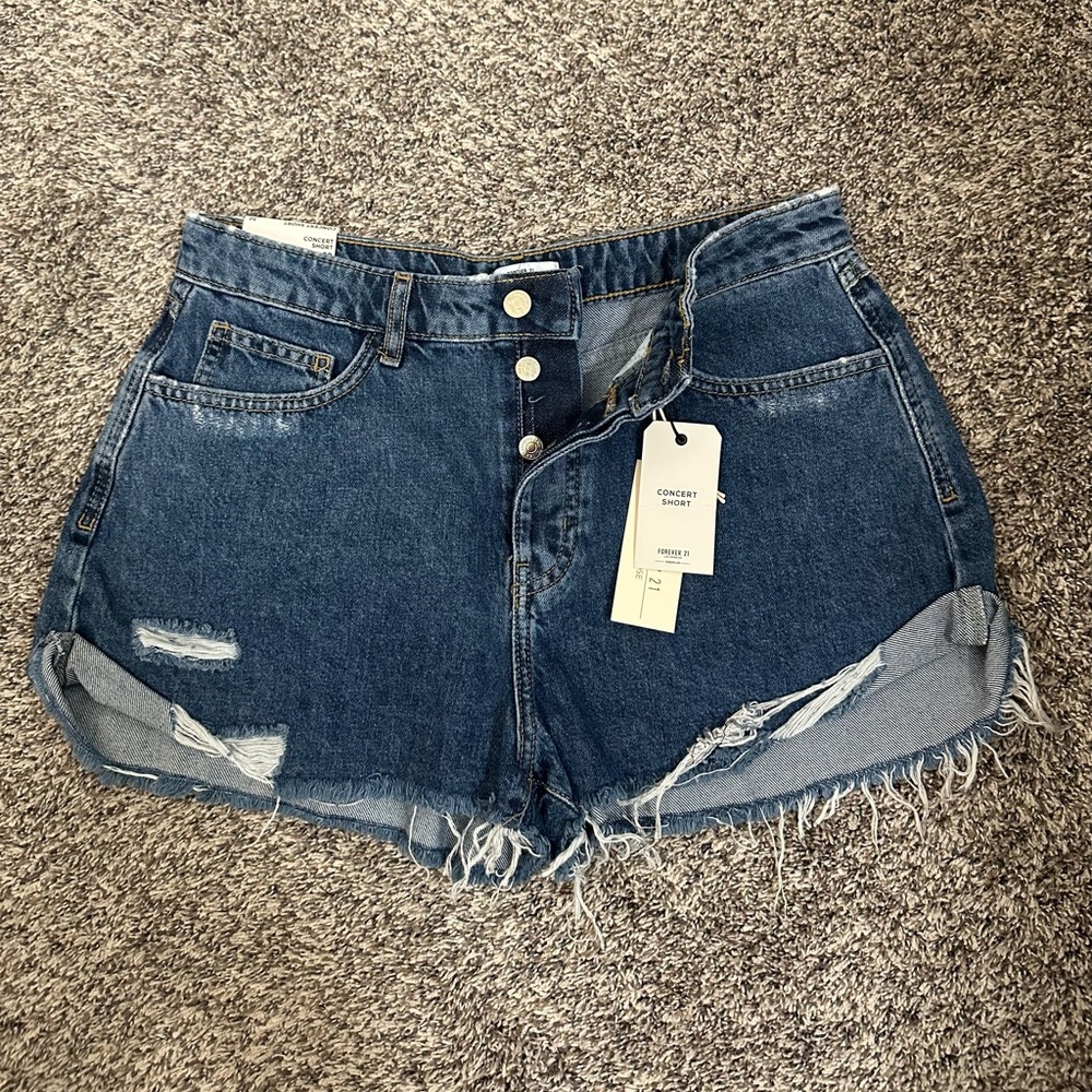 Forever 21 concert short